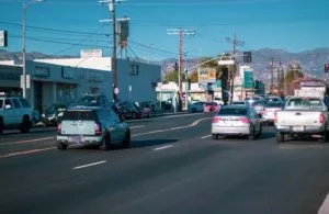 Pacoima, CA – Choque de dos vehículos en Van Nuys Blvd cerca de Bradley Ave deja seis heridos