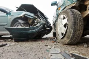 Cómo recopilar pruebas de accidentes automovilísticos usted mismo