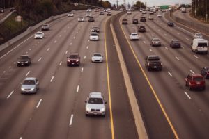 Pasadena, CA - Colisión de tráfico con lesiones en E Washington Blvd cerca de Del Rey Ave